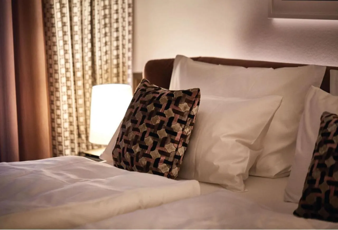 Clounys Hotel Hamburg 4*,