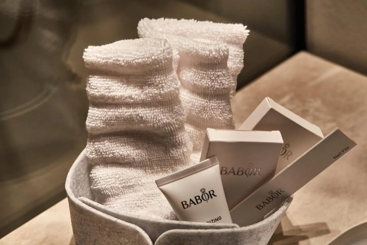 Clounys Hotel Hamburg-Harburg 4*,